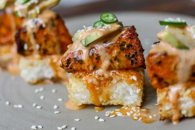 Arroz Crujiente de Salmón Picante