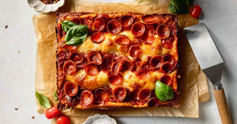 Pizza de corteza dorada