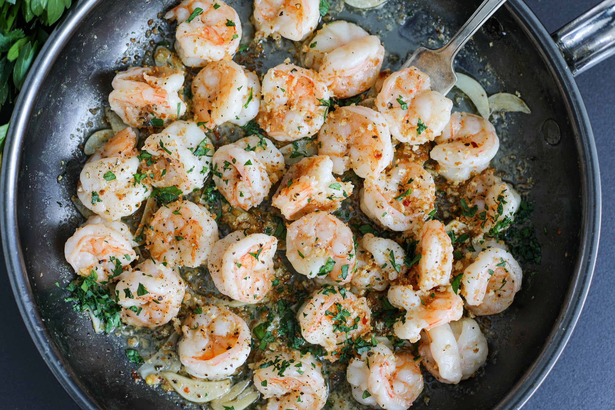 Scampi de Camarones con Mantequilla y Ajo