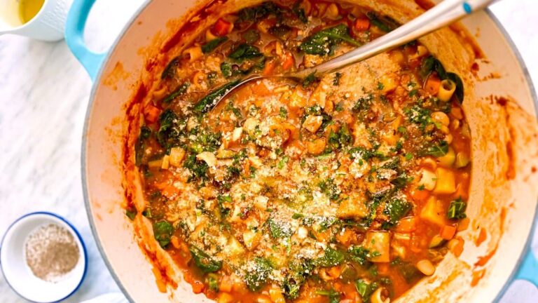 Sopa de Longevidad Fácil (Inspirada en las Zonas Azules)