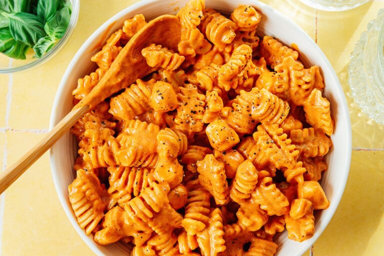 Pasta con Salsa Alta en Proteínas con Requesón